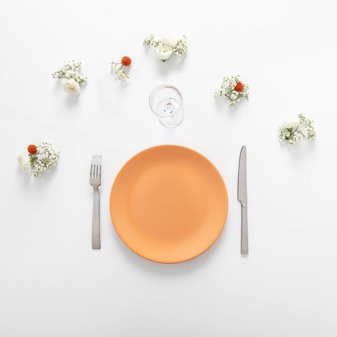 location pack vaisselle couleur pastel