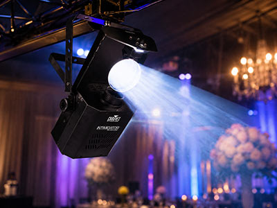 location_projecteur-lumiere-orleans_1.jpg