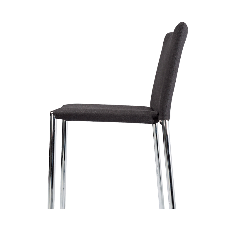 Chaise haute noire 52 x 43 cm H 111 cm