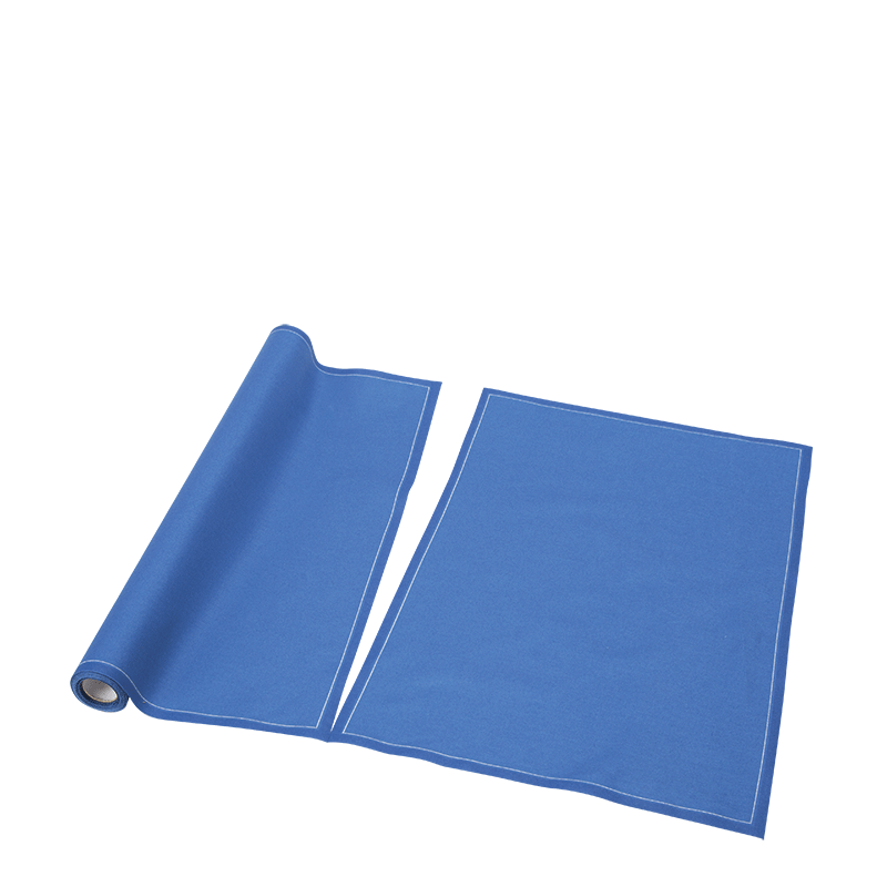 Sets de table/serviettes tissu bleu 48 x 32 cm en rouleau (12)