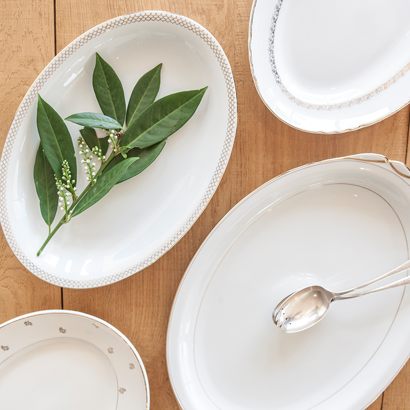 Plat ovale Vintage blanc et doré