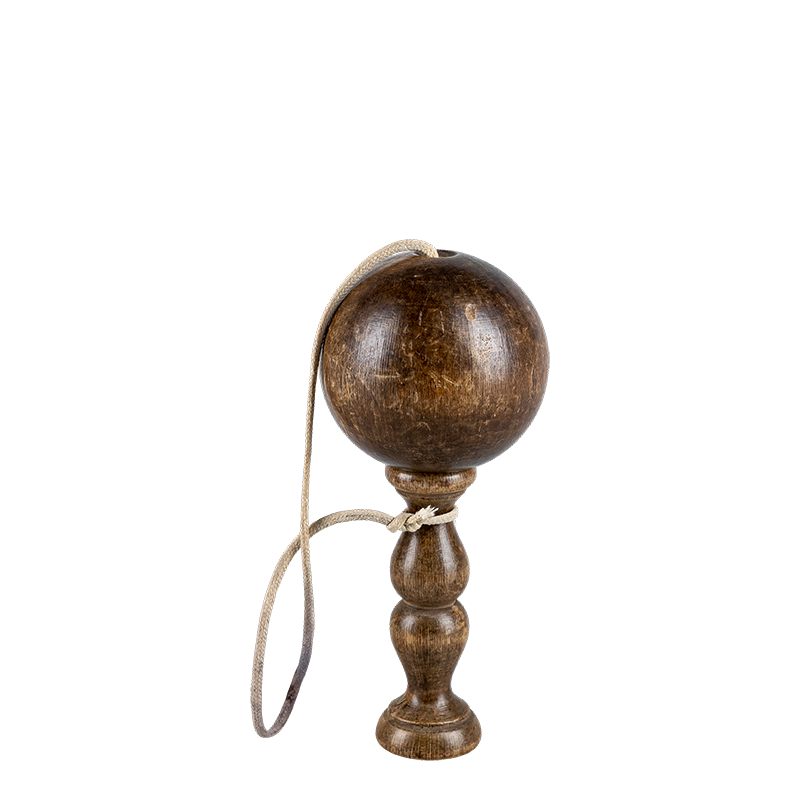 Bilboquet en bois Vintage