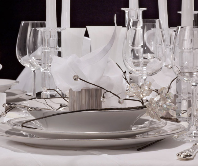 table mariage blanche argenté