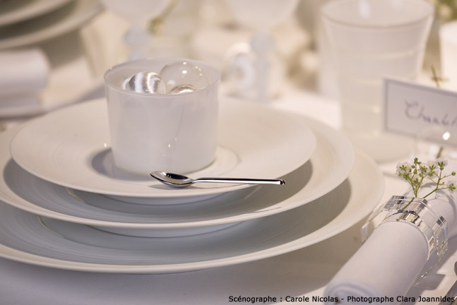 Table printanière Carrément Blanc