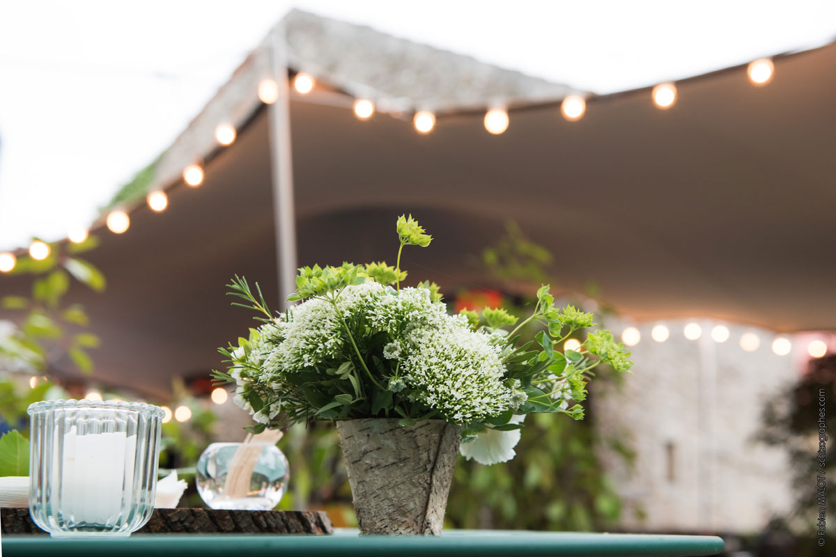 Guirlandes de décoration pour un mariage chez soi