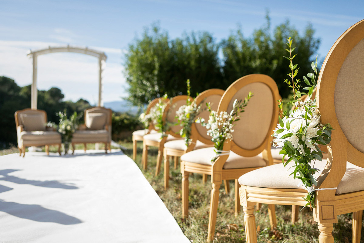 Quelques idées de décoration originales pour vos chaises de mariage