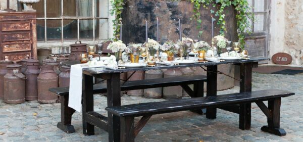 Décorer une Table en bois en s’inspirant de la nature