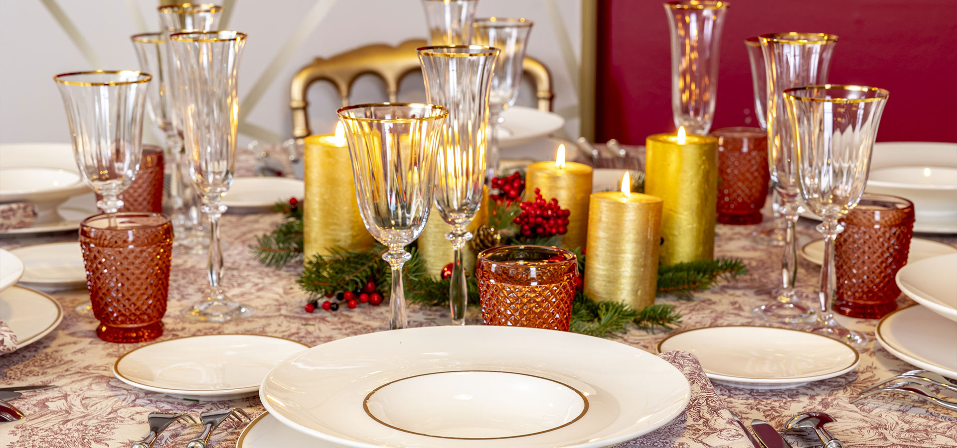 Quelques tables de noël inspirantes et inspirées