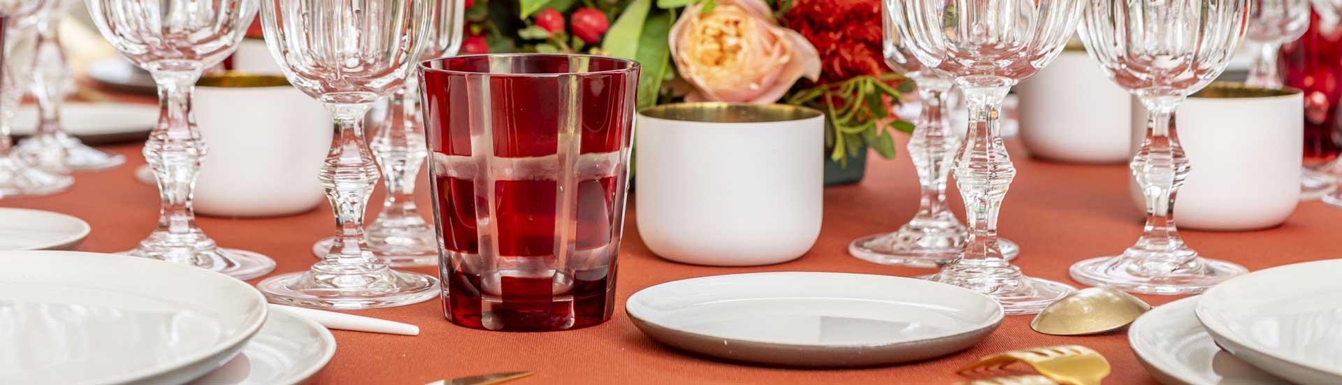 Vaisselle : sélection tendance assiette, bol, verre